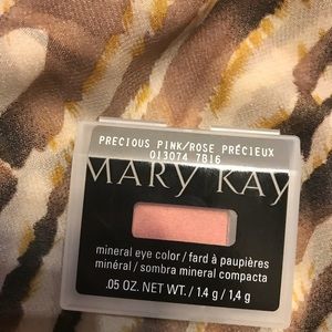 NWT Mineral eye color